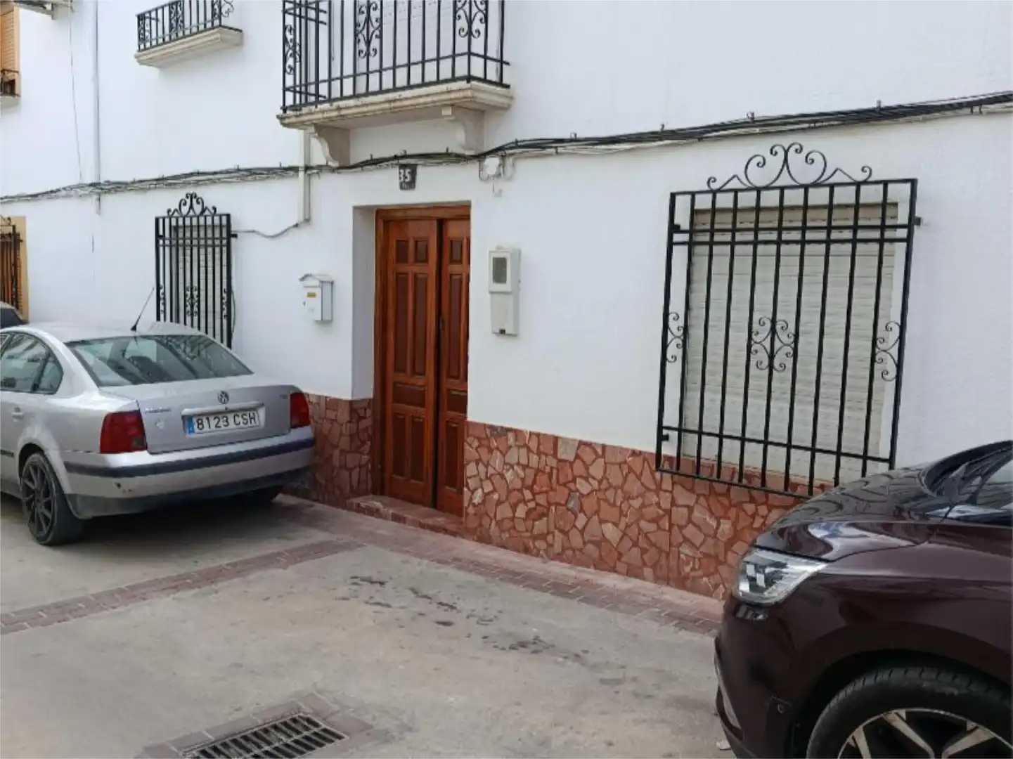 Außenansicht von Einfamilien-Reihenhaus zum Verkauf in Priego de Córdoba mit Klimaanlage, Terrasse und Balkon