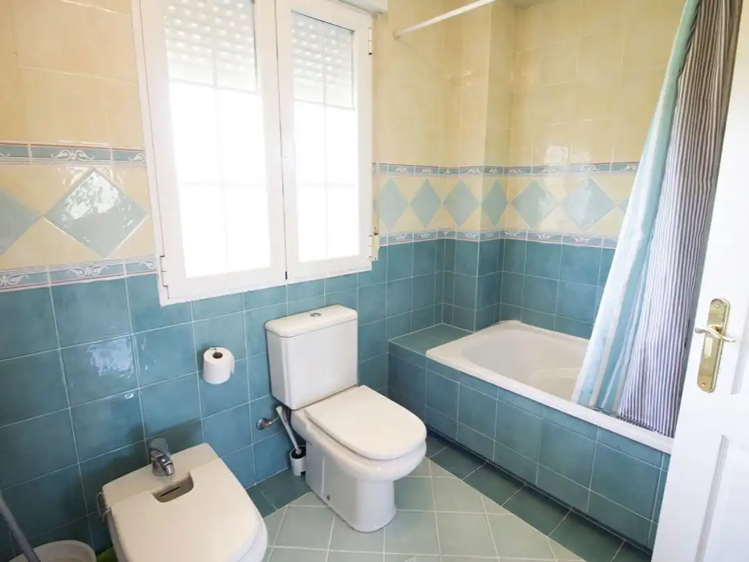 Detached homes for sale in Barrio la Junquera, Marina de Cudeyo Bathroom of Detached homes for sale in Marina de Cudeyo with Heating, Private garden and Terrace