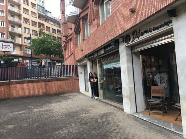 Local comercial en Alquiler en Casco Viejo - Muelle