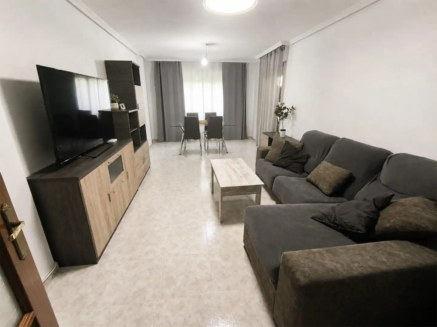 Sala d'estar de Pis en venda en Tudela de Duero amb Terrassa i Balcó