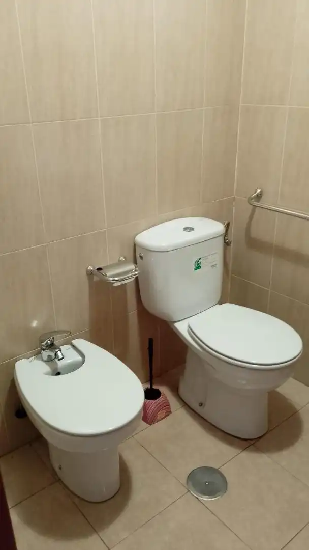 Wohnung zum Verkauf in Avenida de Andalucía, 32, La Zarzuela - San José - Belén Badezimmer von Wohnung zum Verkauf in Linares