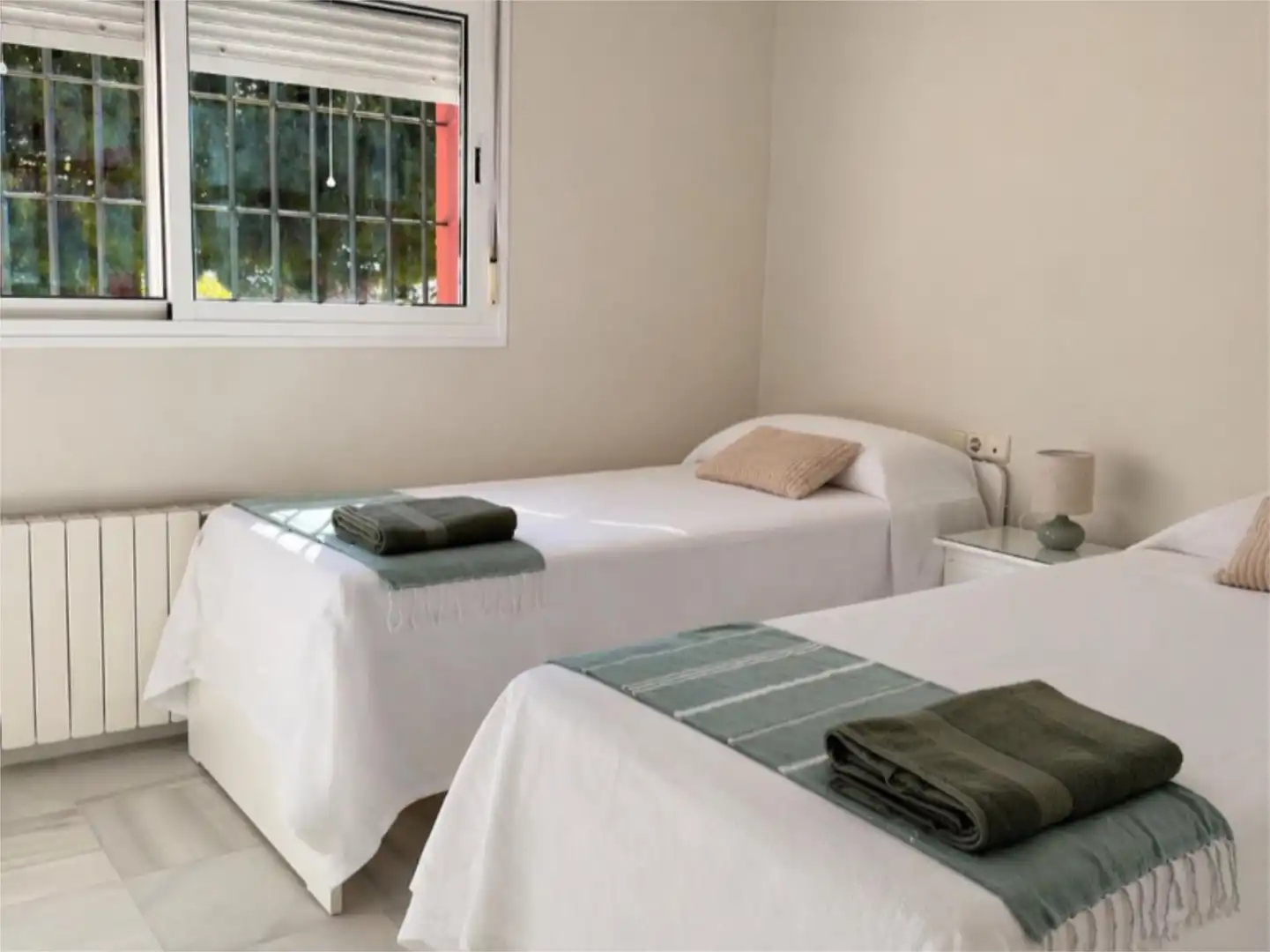 Houses for rent in Camino de La Bermeja, 14, El Ancla Bedroom of Houses for rent in El Puerto de Santa María with Air Conditioner, Heating and Private garden
