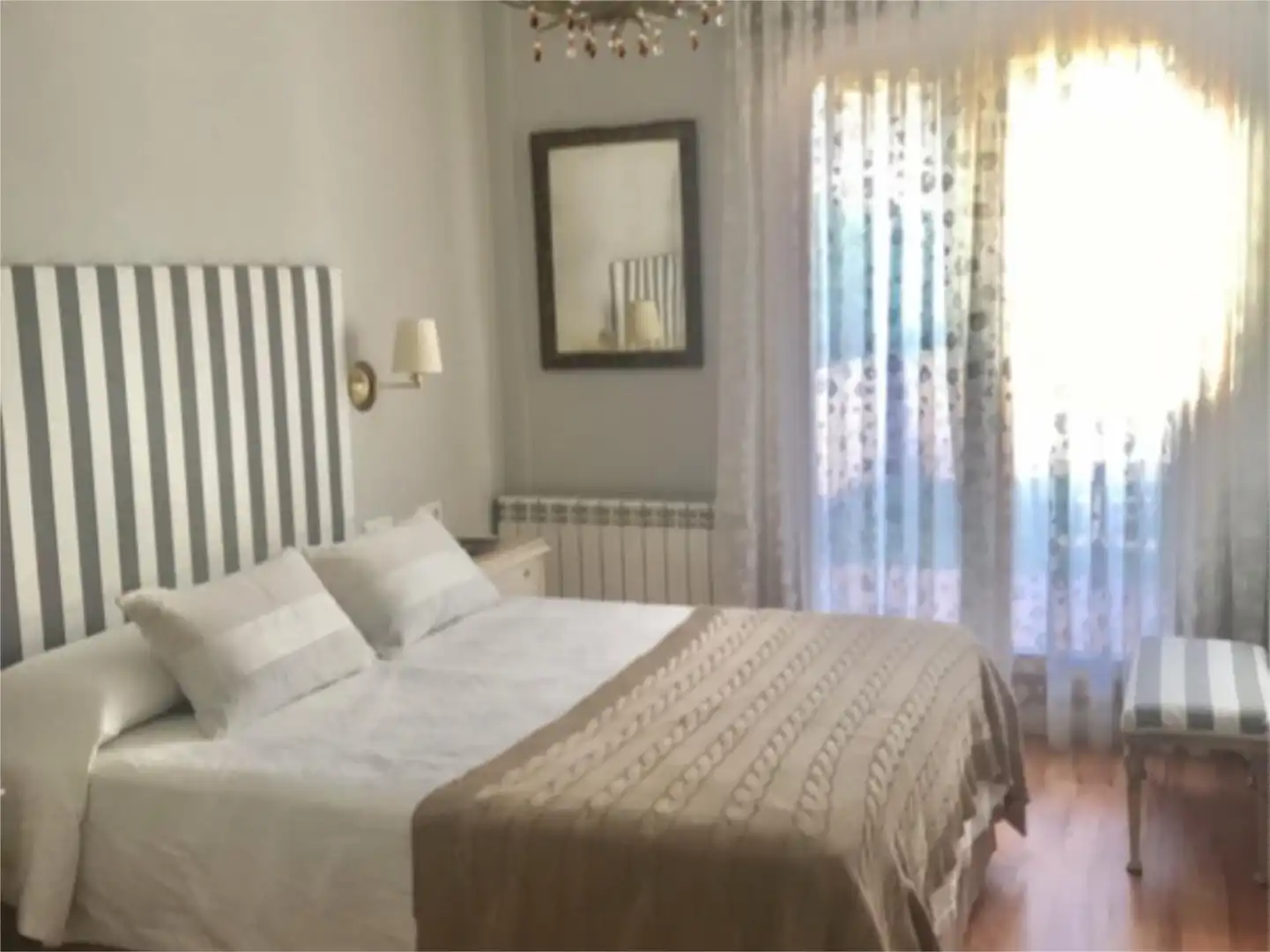 Habitación de Piso de alquiler en Soria Capital  con Calefacción, Jardín privado y Parquet