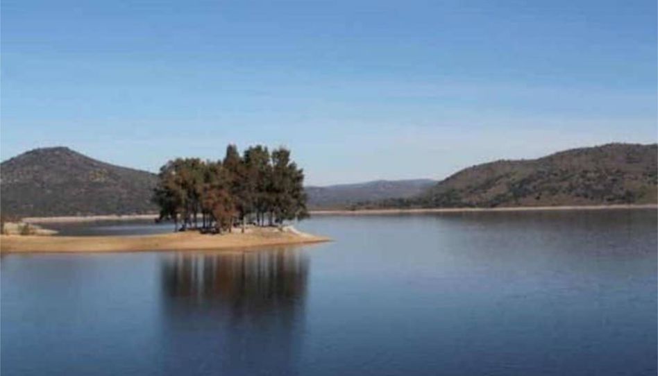 Casa adosada en venta en Los Lagos, Guillena - imagen 1 Foto 1 de Casa adosada en venta en Los Lagos, Guillena