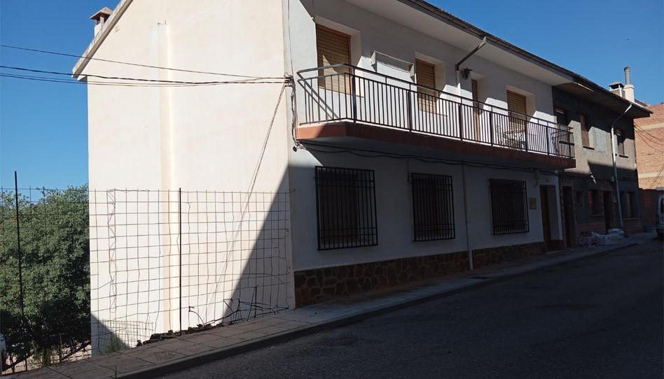 Casa adosada de alquiler en Calle Joaquín Paya, 18, Siles, Jaén - imagen 1 Foto 1 de Casa adosada de alquiler en Calle Joaquín Paya, 18, Siles, Jaén