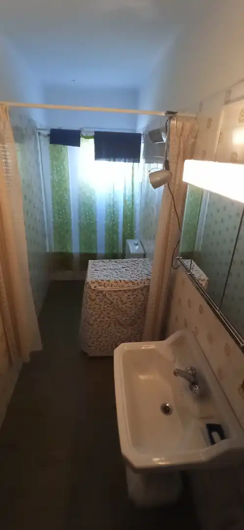 Casa adosada en venta en Calle las Eras, 5, Loscorrales Baño de Casa adosada en venta en Loscorrales con Calefacción, Trastero y Amueblado