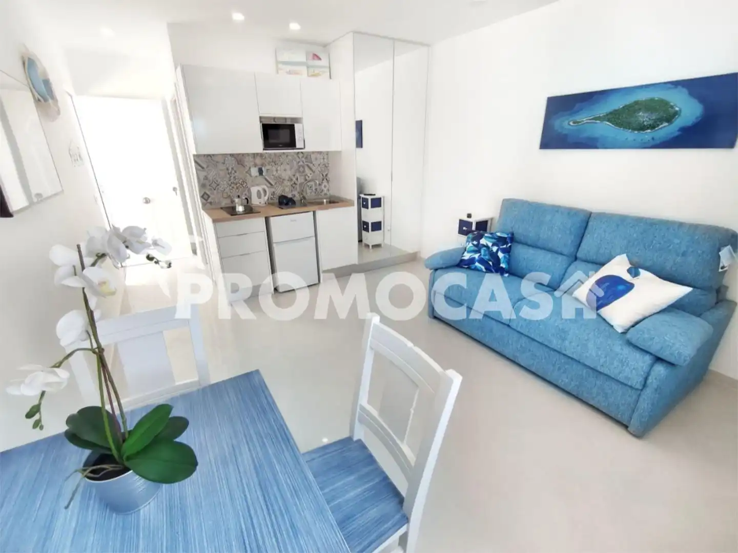 Piso en venta en Paseo El Salinero, 3, Los Cristianos Sala de estar de Piso en venta en Arona con Amueblado