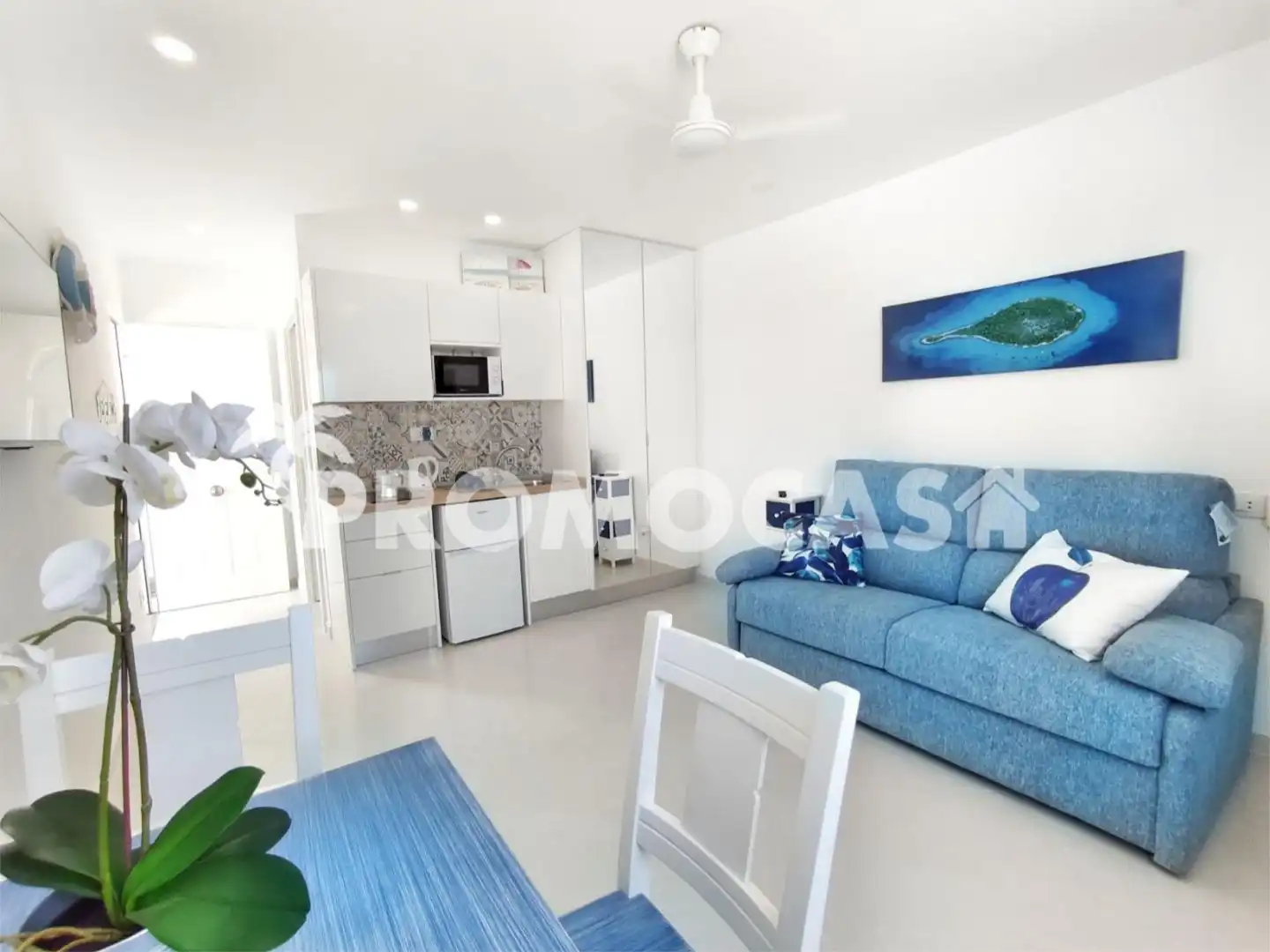 Piso en venta en Paseo El Salinero, 3, Los Cristianos Sala de estar de Piso en venta en Arona con Amueblado