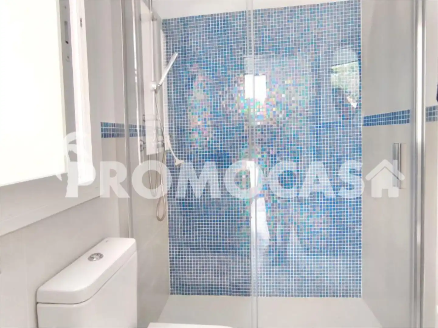 Piso en venta en Paseo El Salinero, 3, Los Cristianos Baño de Piso en venta en Arona con Amueblado