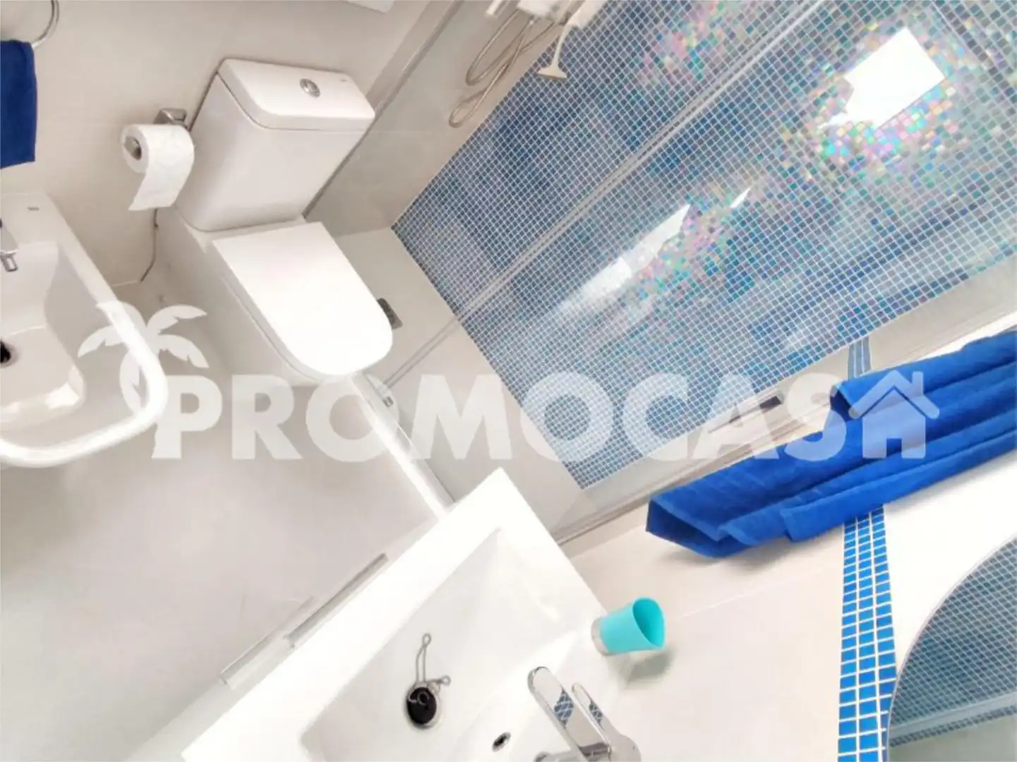 Piso en venta en Paseo El Salinero, 3, Los Cristianos Baño de Piso en venta en Arona con Amueblado