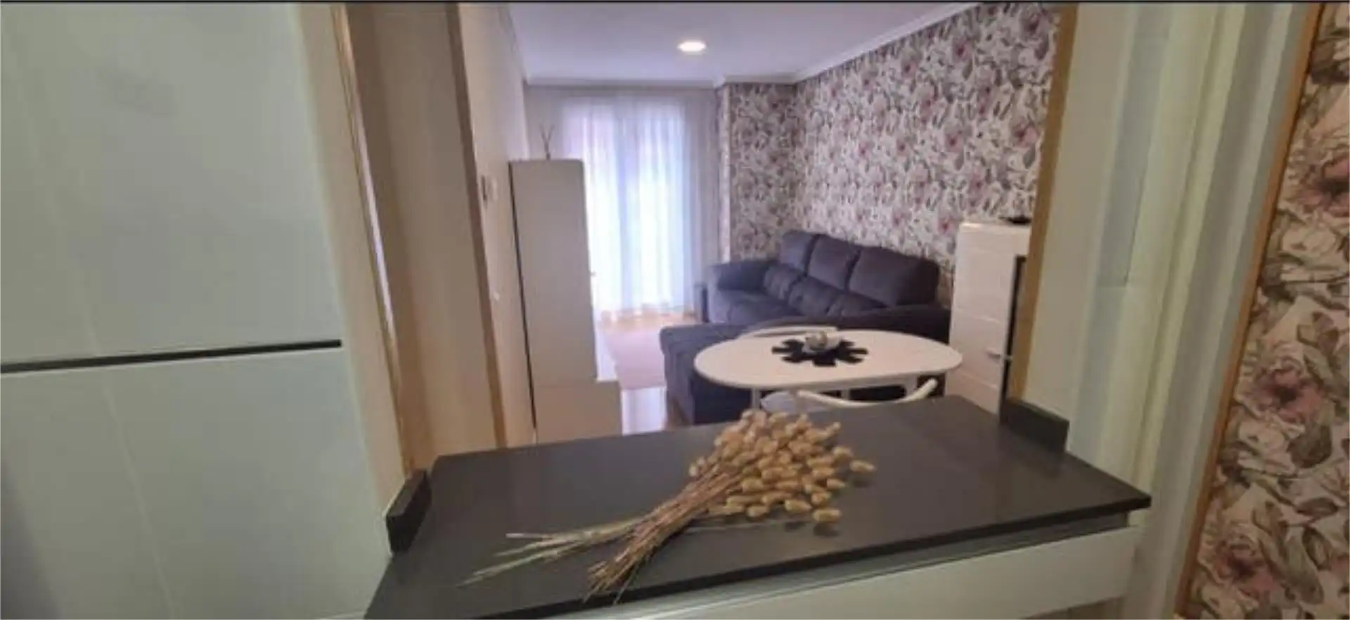 Sala de estar de Piso de alquiler en Santoña con Calefacción y Amueblado