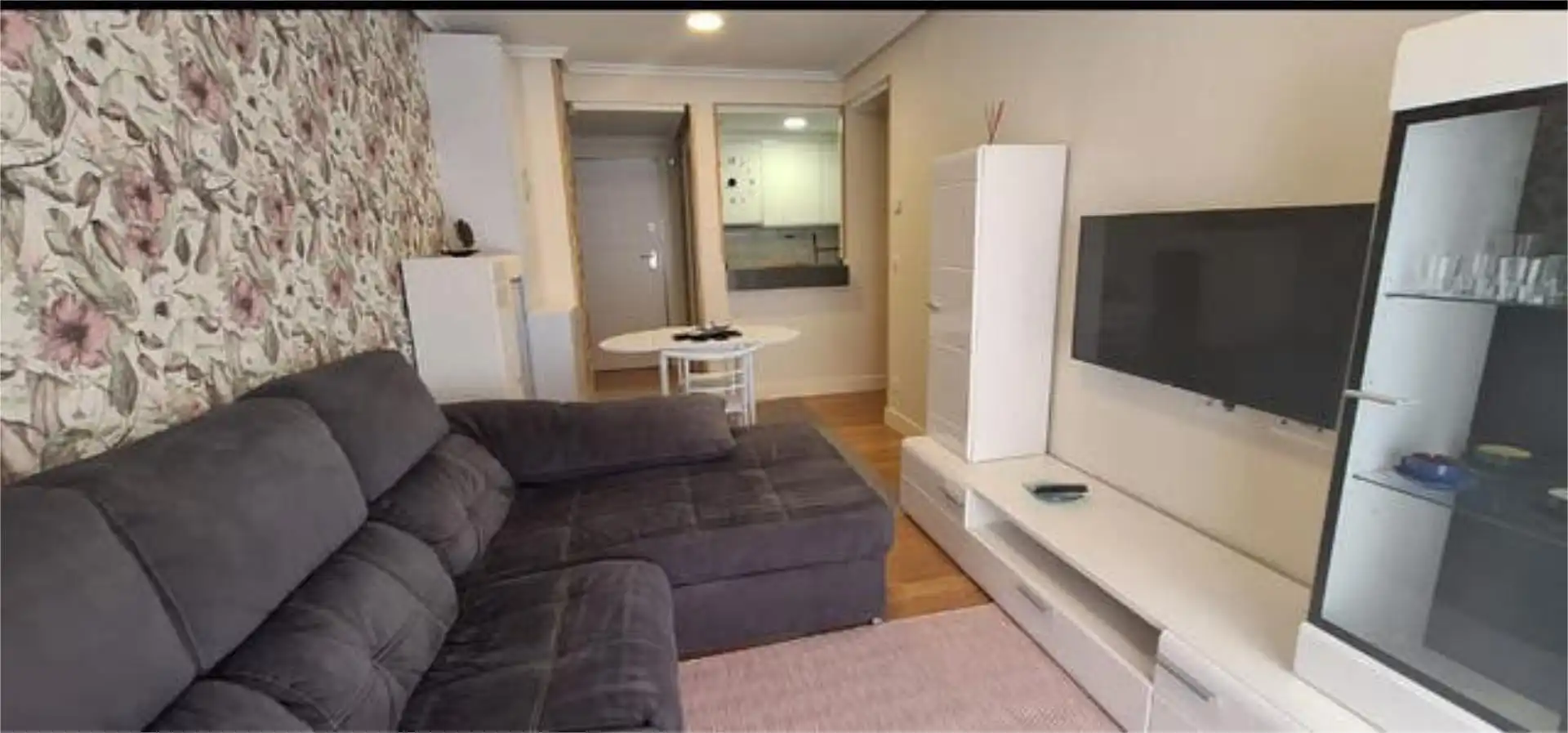 Sala de estar de Piso de alquiler en Santoña con Calefacción y Amueblado