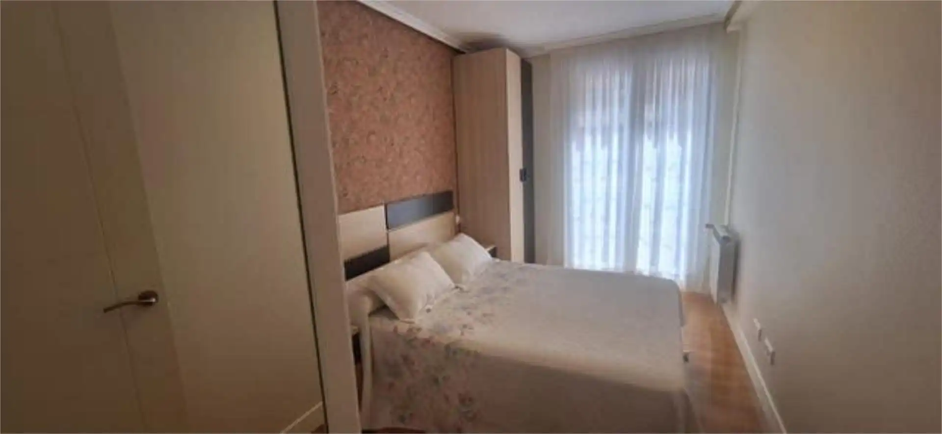Habitación de Piso de alquiler en Santoña con Calefacción y Amueblado