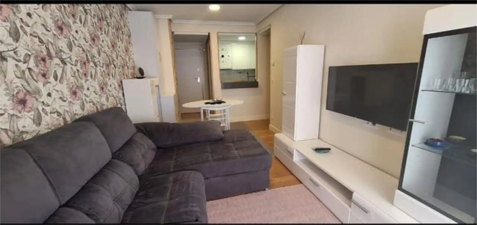 Sala de estar de Piso de alquiler en Santoña con Calefacción y Amueblado