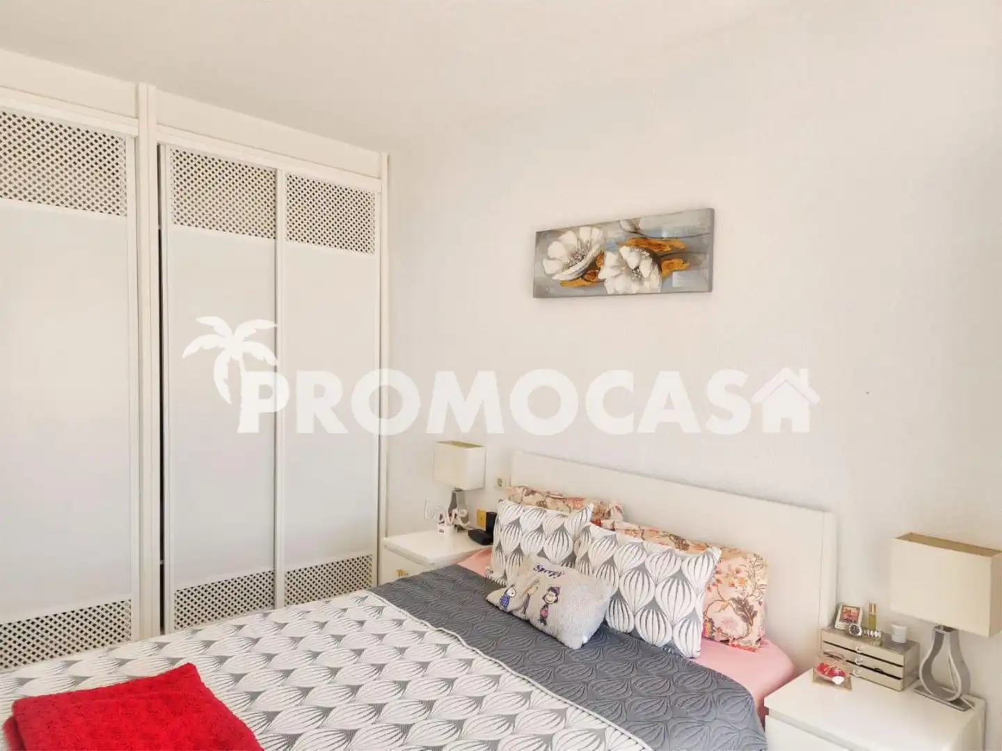 Flat for sale in Avenida San Francisco, 2, Los Cristianos Bedroom of Flat for sale in Arona with Air Conditioner, Terrace and Swimming Pool