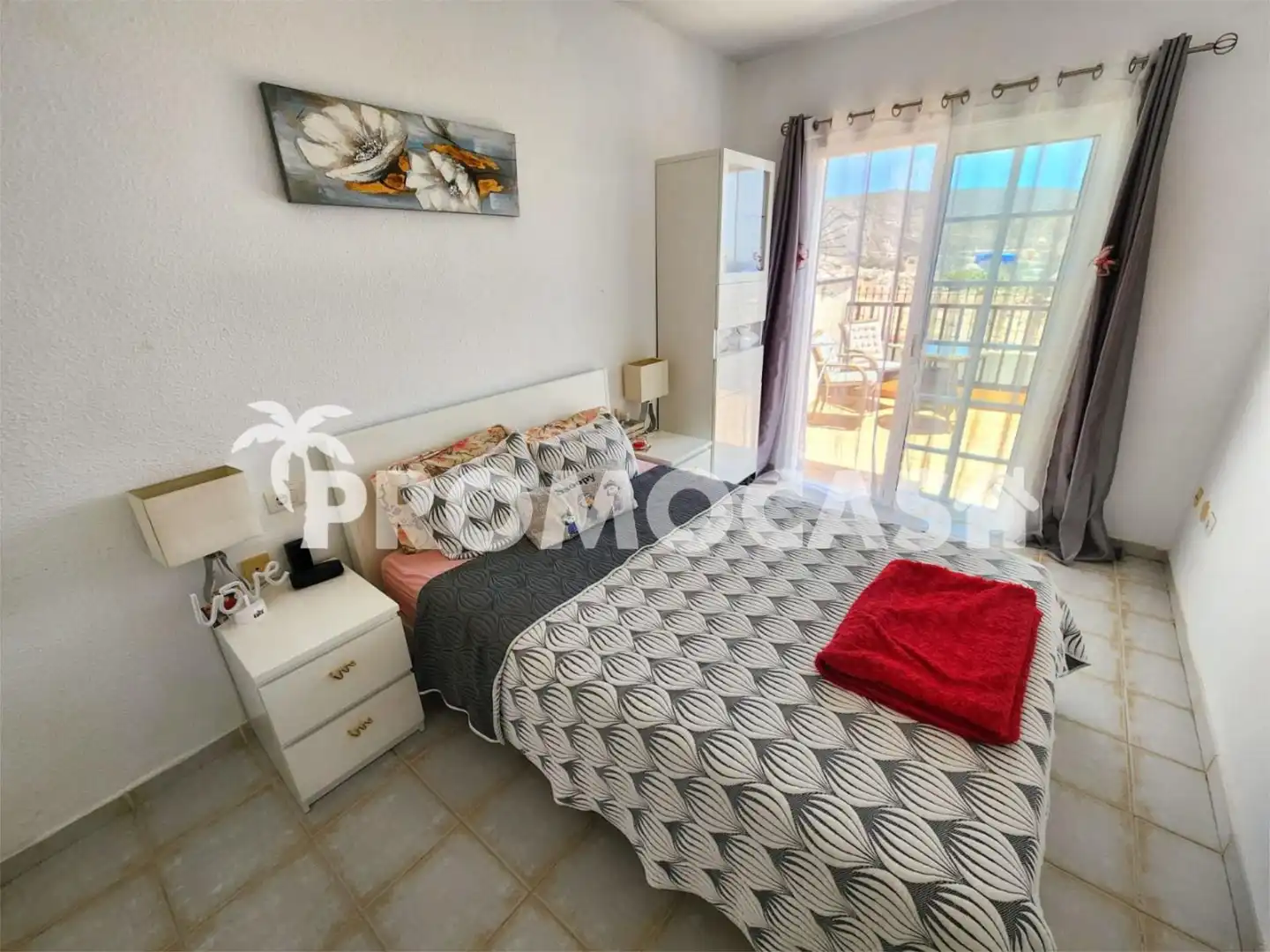 Flat for sale in Avenida San Francisco, 2, Los Cristianos Bedroom of Flat for sale in Arona with Air Conditioner, Terrace and Swimming Pool