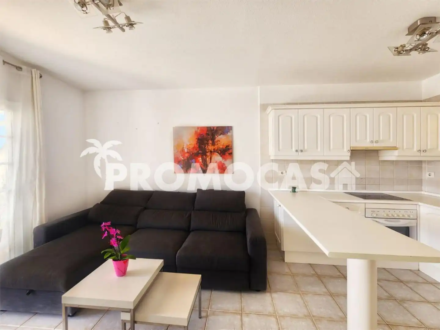 Flat for sale in Avenida San Francisco, 2, Los Cristianos Living room of Flat for sale in Arona with Air Conditioner, Terrace and Swimming Pool