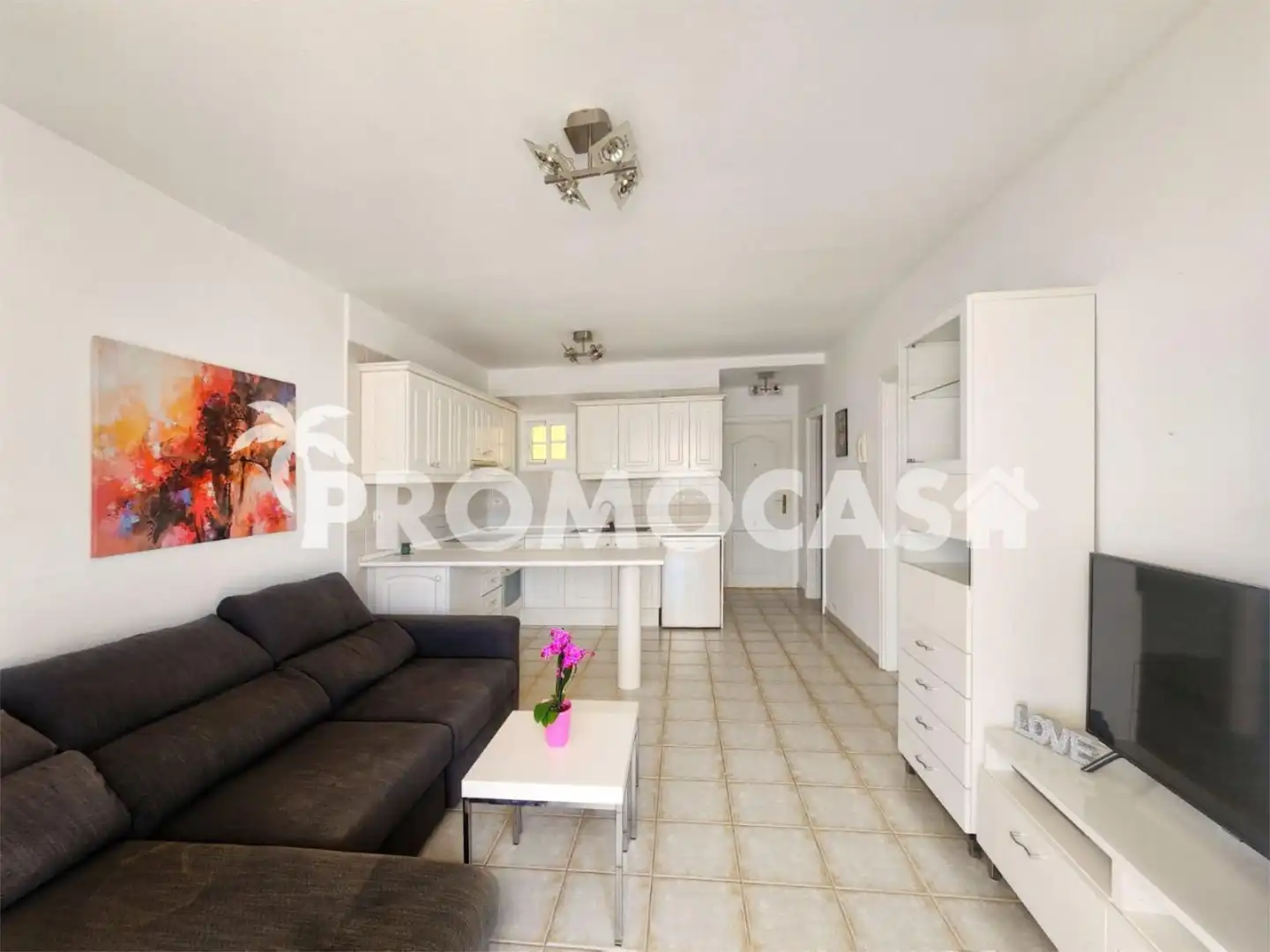 Flat for sale in Avenida San Francisco, 2, Los Cristianos Living room of Flat for sale in Arona with Air Conditioner, Terrace and Swimming Pool