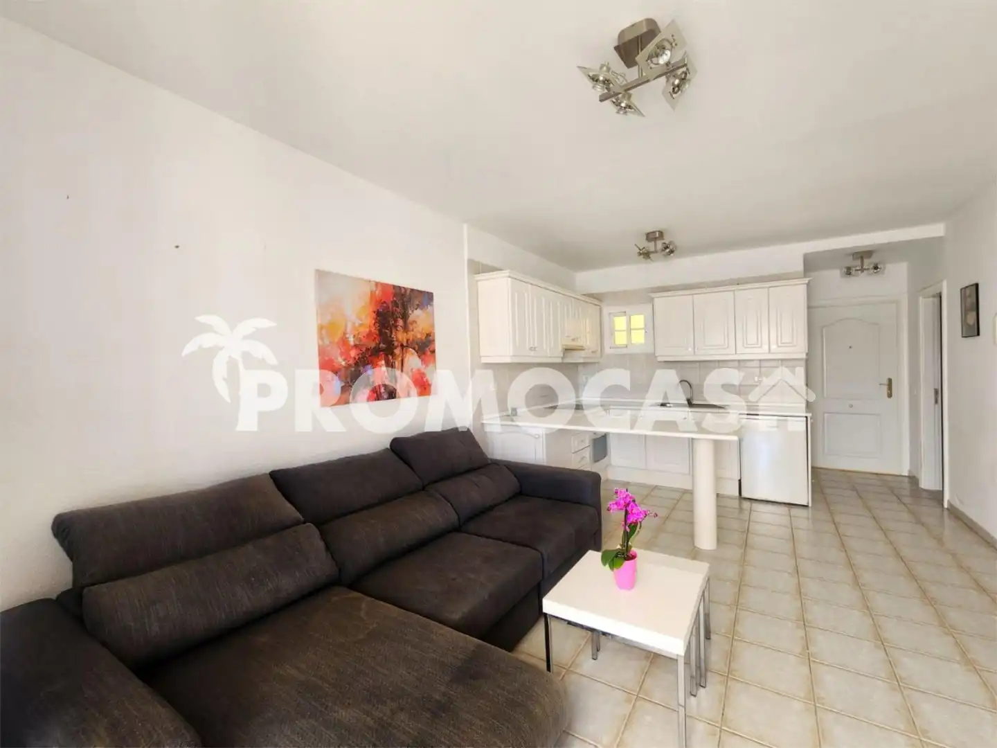 Flat for sale in Avenida San Francisco, 2, Los Cristianos Living room of Flat for sale in Arona with Air Conditioner, Terrace and Swimming Pool
