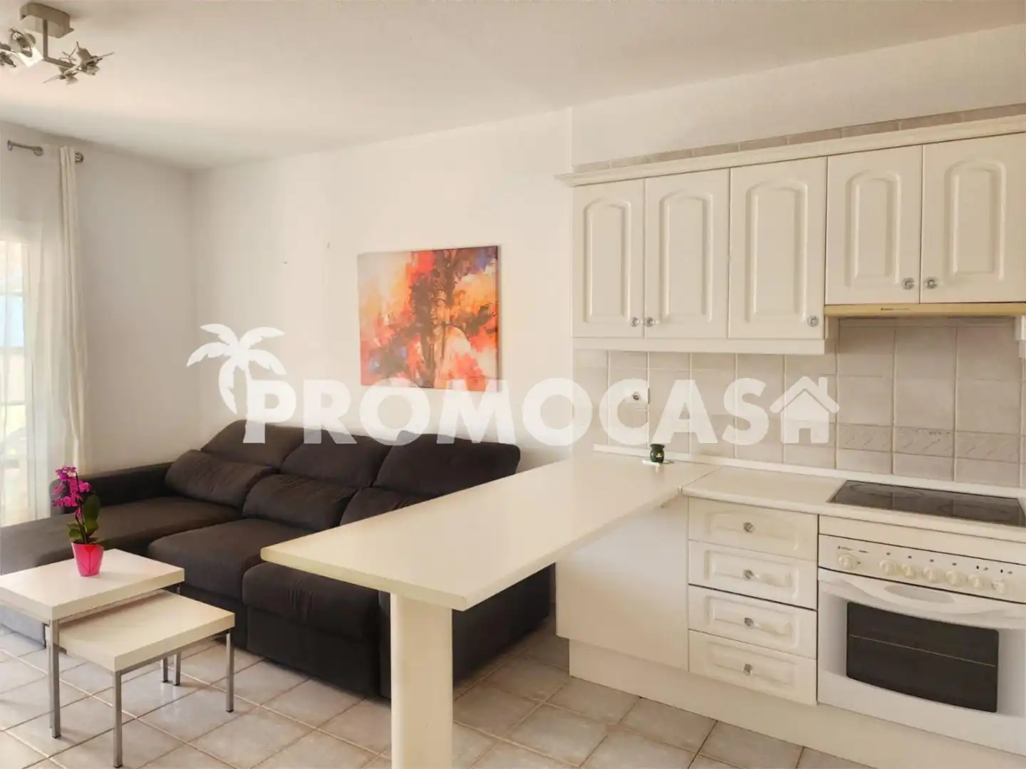 Flat for sale in Avenida San Francisco, 2, Los Cristianos Living room of Flat for sale in Arona with Air Conditioner, Terrace and Swimming Pool