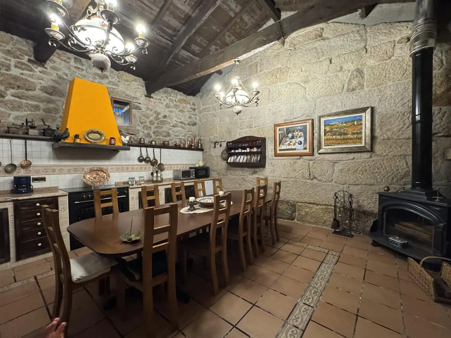Finca rústica en venta en Aldea Outeiro, 2, San Amaro Comedor de Finca rústica en venta en San Amaro con Terraza, Piscina y Balcón