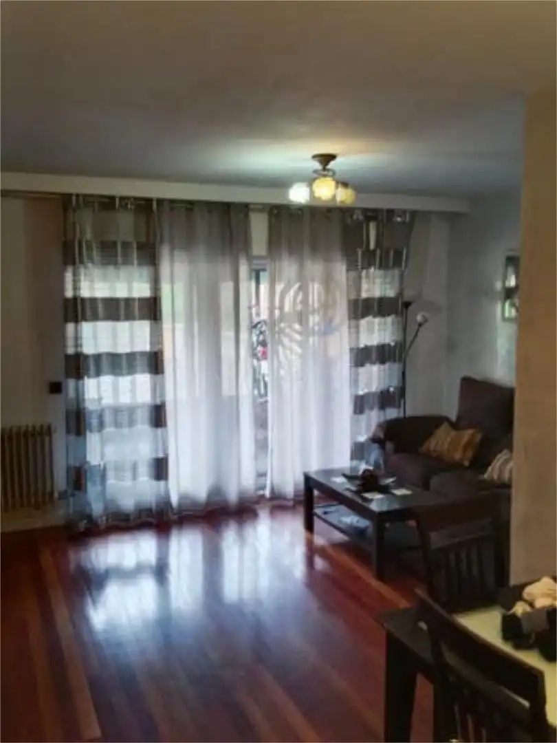 Living room of Flat for sale in Salamanca  with Private garden and Swimming Pool