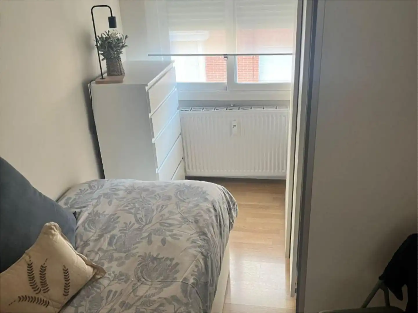 Zimmer in Calle Cerrillo, 7, Tres Olivos - Valverde Schlafzimmer von Wohnung zur untervermieten in Madrid mit Klimaanlage, Heizung und Parkett