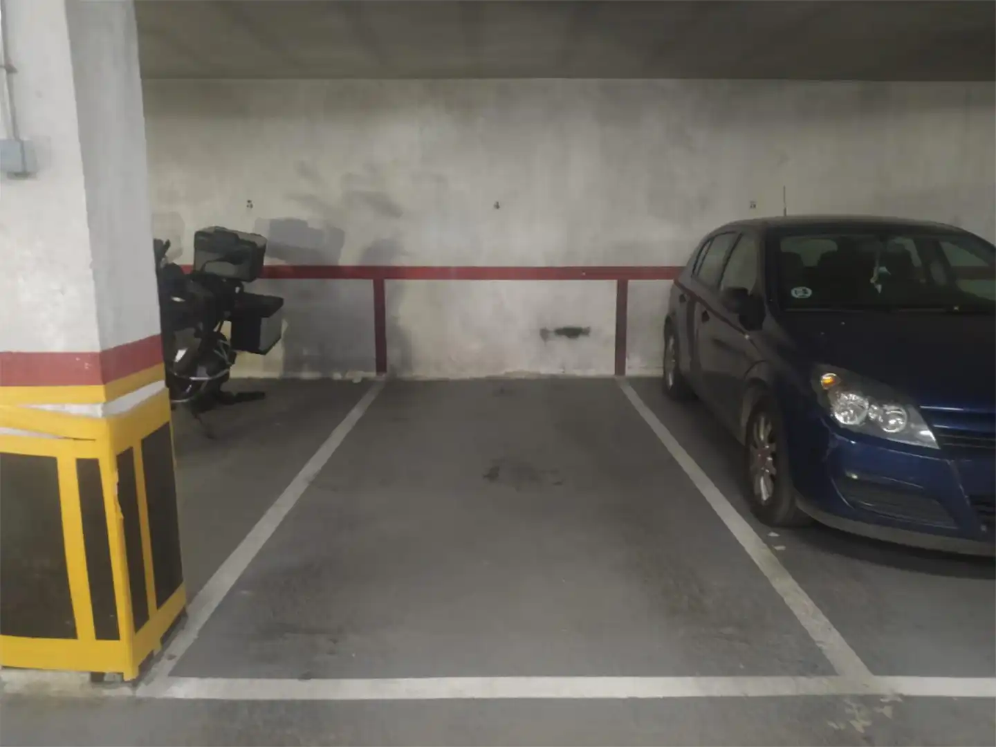 Garage for rent in Calle de Abdón Bordoy, 22, Nuevo Aranjuez - Ciudad de las Artes Parking of Garage for rent in Aranjuez