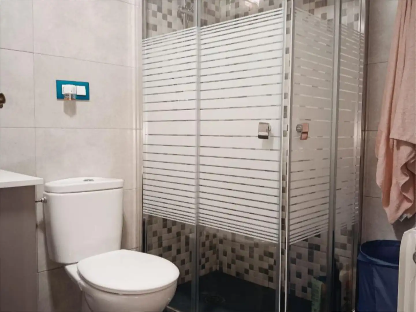 Pis en venda a Calle Melilla, 3, Renfe - Bulevar 1ª y 2ª Fase Bany de Pis en venda en Jaén amb Aire condicionat, Calefacció i Piscina