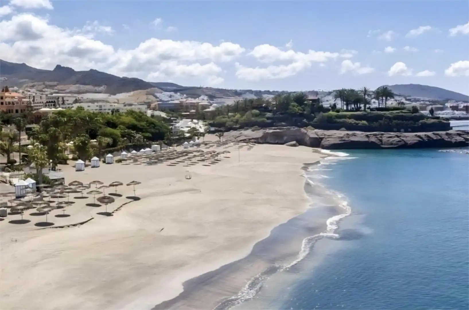 Zimmer in Calle de Otero, 1, Playa de las Américas Außenansicht von Wohnungen zur untervermieten in Arona mit Schwimmbad und Möbliert