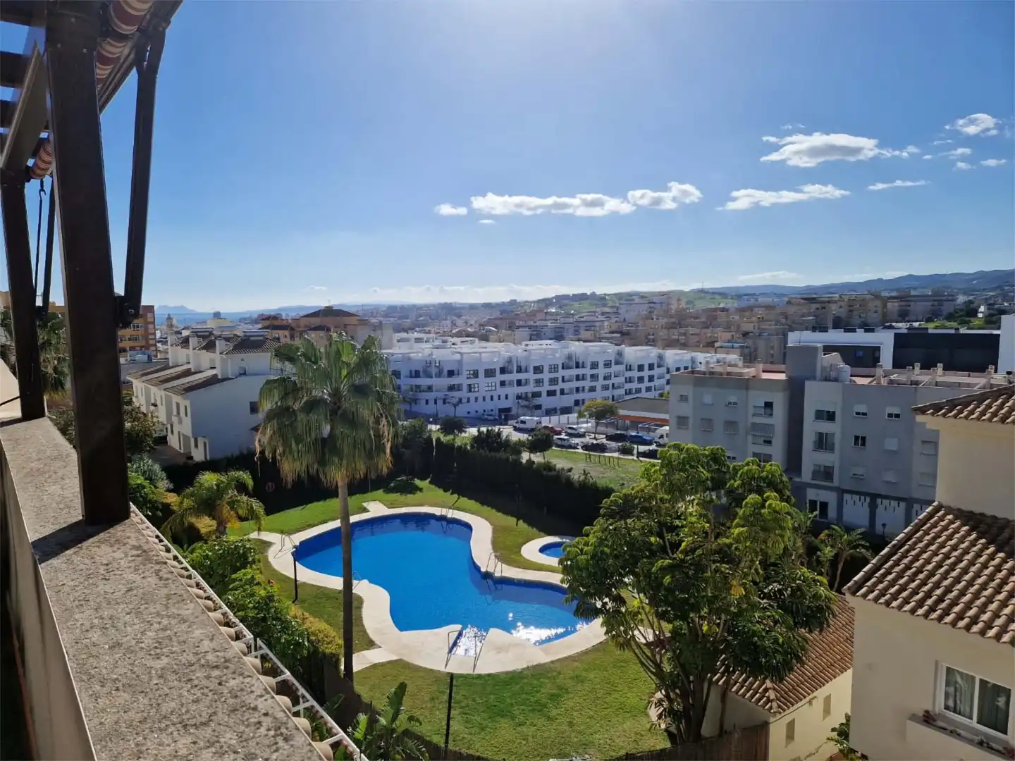 Exterior view of Attic for sale in Estepona  with Air Conditioner and Terrace