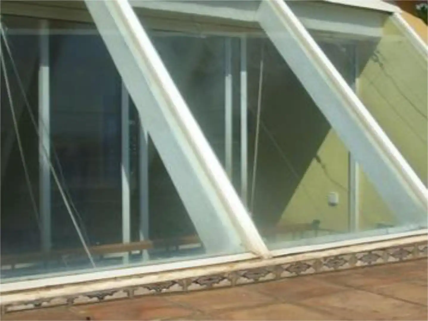 Piso en venta en Carretera Bollullos, 1v, Bollullos de la Mitación Vista exterior de Piso en venta en Bollullos de la Mitación con Terraza, Piscina y Balcón