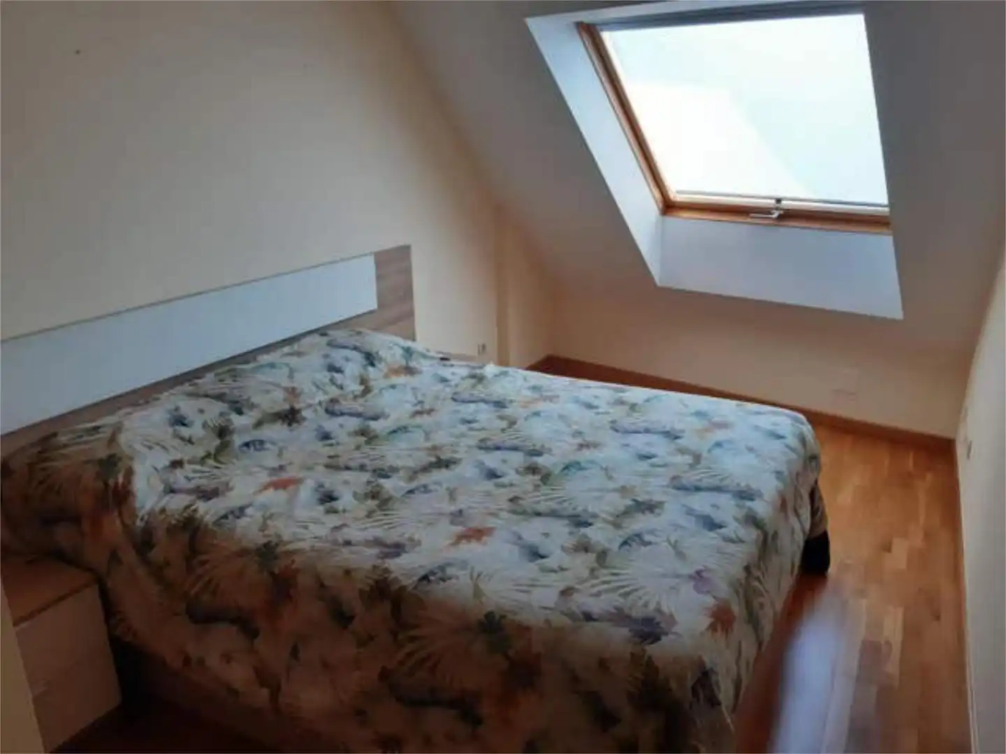 Ático de alquiler en Boiro Habitación de Ático de alquiler en Boiro con Calefacción, Terraza y Trastero
