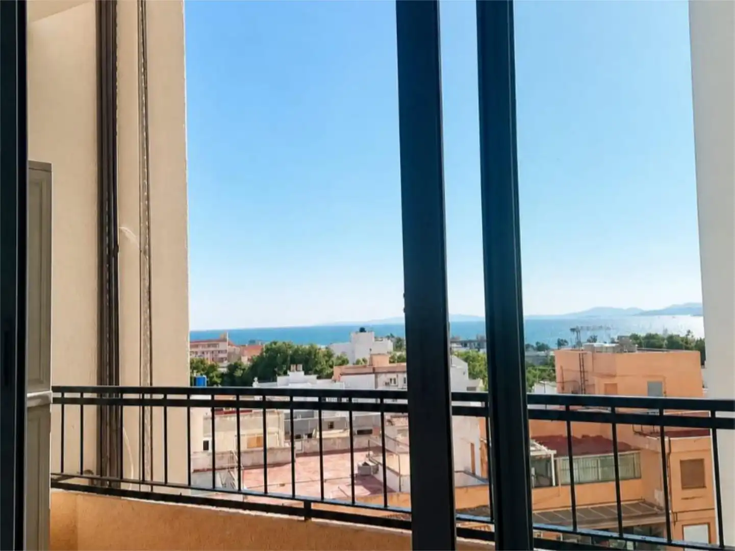 Wohnung zum Verkauf in Platja de Palma Terrasse von Wohnung zum Verkauf in Palma de Mallorca mit Terrasse und Balkon