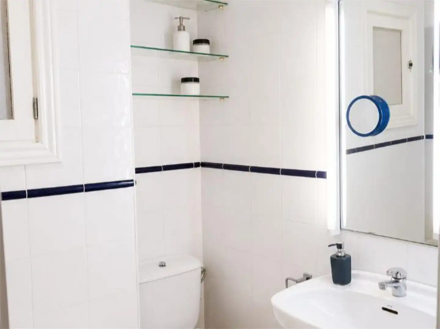 Wohnung zum Verkauf in Platja de Palma Badezimmer von Wohnung zum Verkauf in Palma de Mallorca mit Terrasse und Balkon