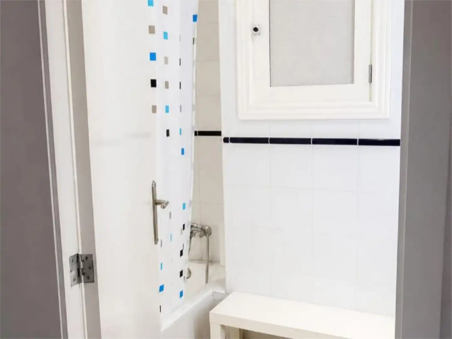Wohnung zum Verkauf in Platja de Palma Badezimmer von Wohnung zum Verkauf in Palma de Mallorca mit Terrasse und Balkon