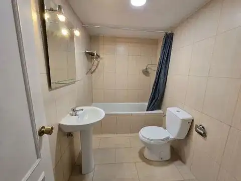 Casa o chalet en venta en Calle Hurtada, 16, Hoyo de Manzanares Baño de Casa o chalet en venta en Hoyo de Manzanares con Piscina