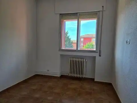 Casa o chalet en venta en Calle Hurtada, 16, Hoyo de Manzanares Habitación de Casa o chalet en venta en Hoyo de Manzanares con Piscina
