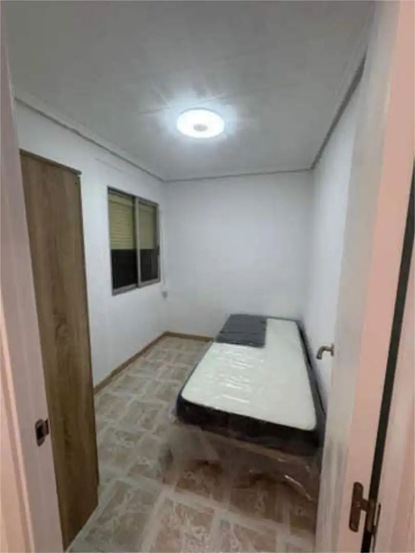 Habitación de Piso en venta en Elda con Amueblado