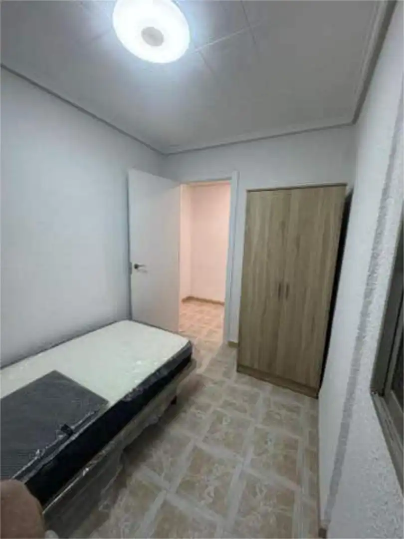 Habitación de Piso en venta en Elda con Amueblado