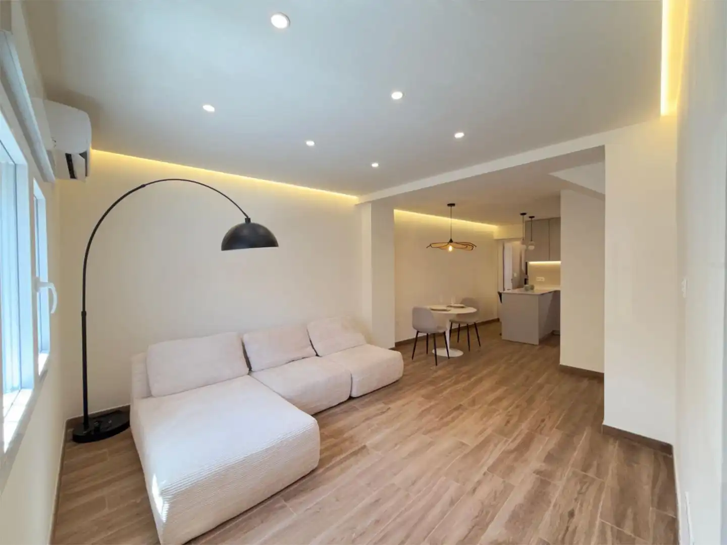 Casa adosada en venta en Calle España, 30, Avda. De los Ogíjares