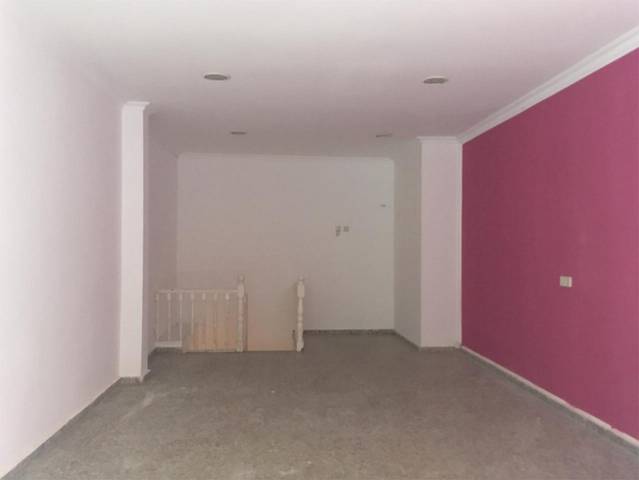 Local comercial en Alquiler en Carrer de Santa Faç, 3 en Casco Antiguo - Puerto