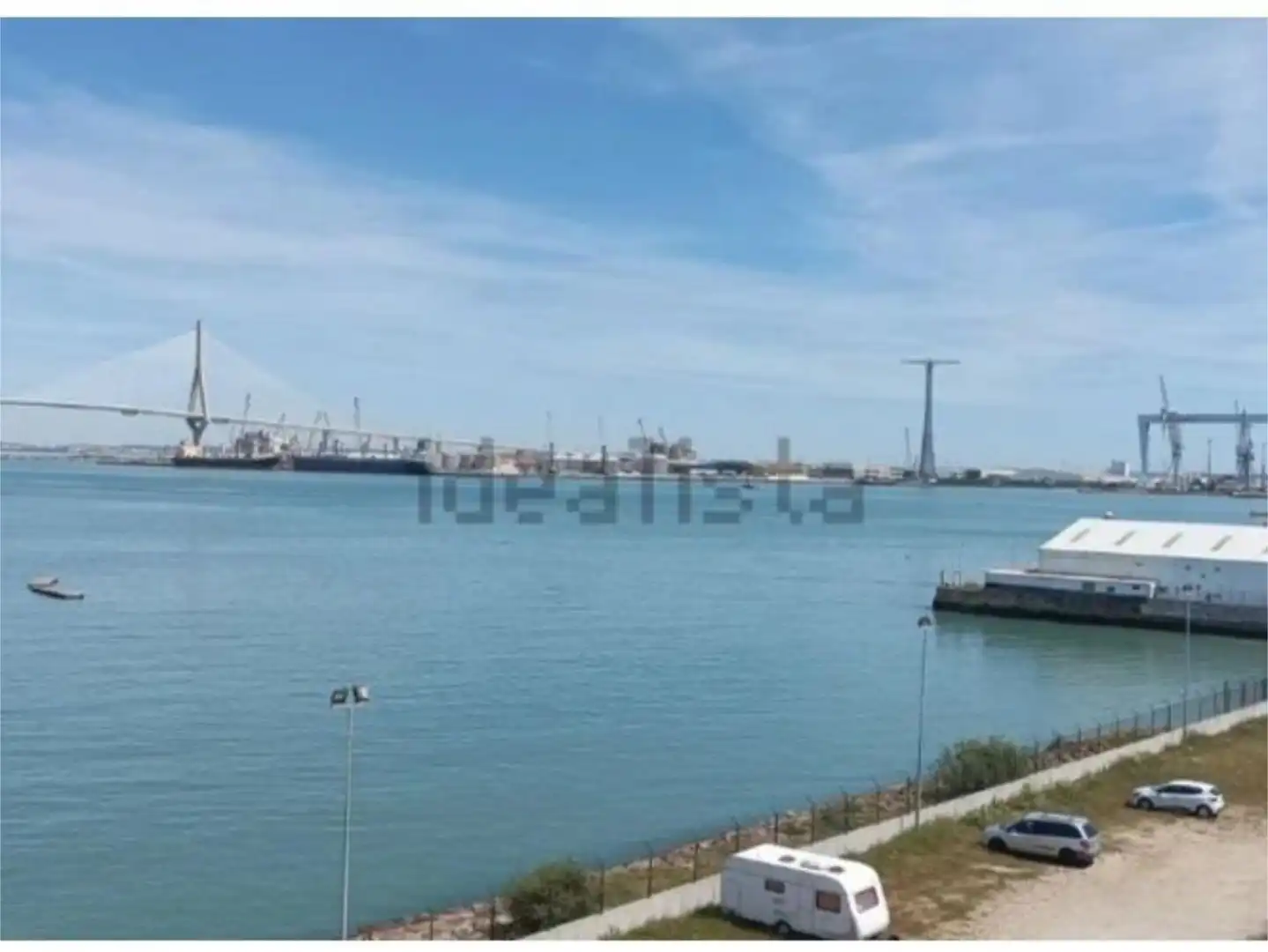 Pis en venda a Avenida de la Bahia, Astilleros - La Paz - Loreto - El Corte Inglés Pis en venda en Cádiz amb Aire condicionat, Calefacció i Jardí privat