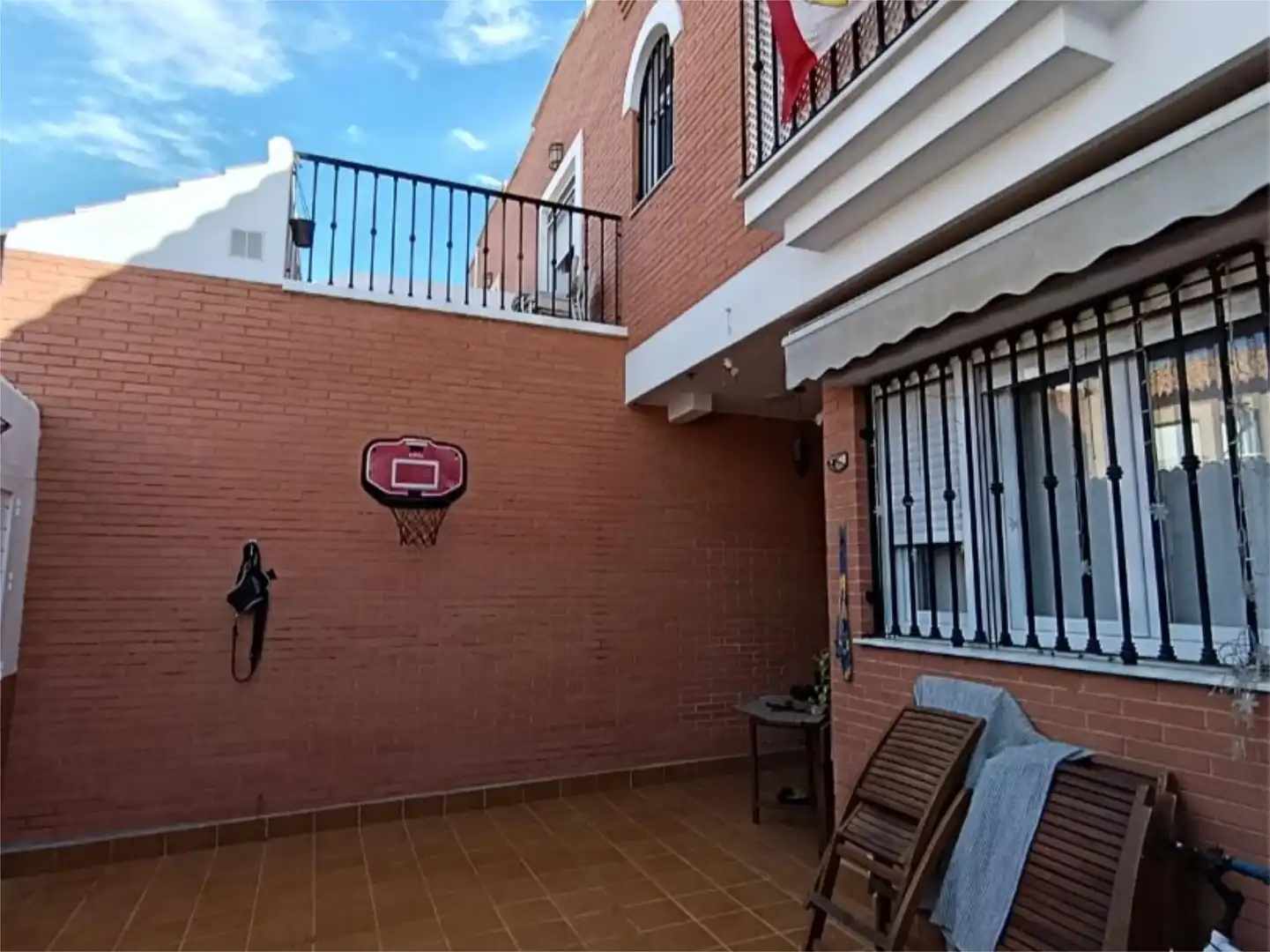 Außenansicht von Wohnung zum Verkauf in Huércal de Almería mit Klimaanlage, Terrasse und Balkon