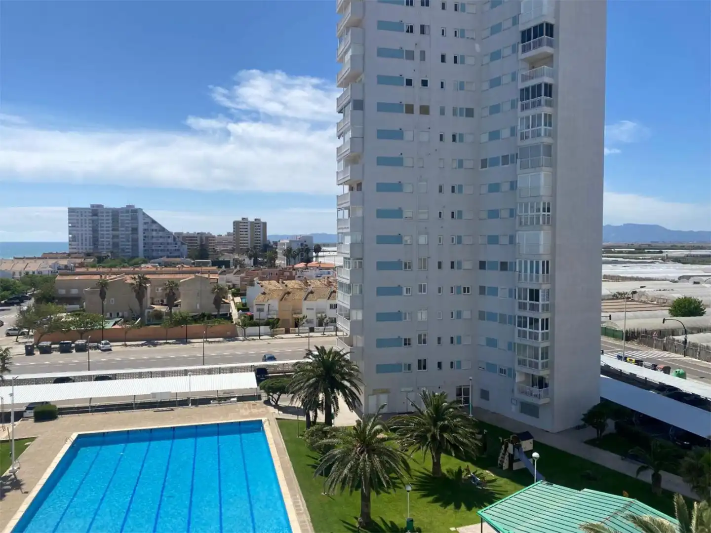 Wohnung zum Verkauf in Avinguda de Les Gavines, 191, El Perellonet Schwimmbecken von Wohnung zum Verkauf in Valencia Capital mit Schwimmbad und Balkon