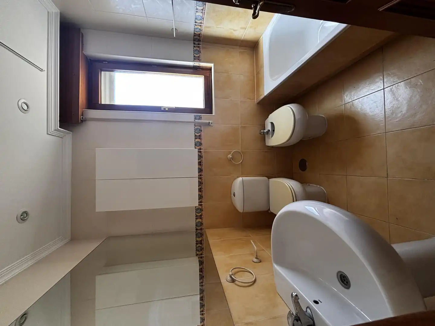 Flat for rent in Calle María de Molina, 11, Campo Grande Bathroom of Flat for rent in Valladolid Capital with Terrace