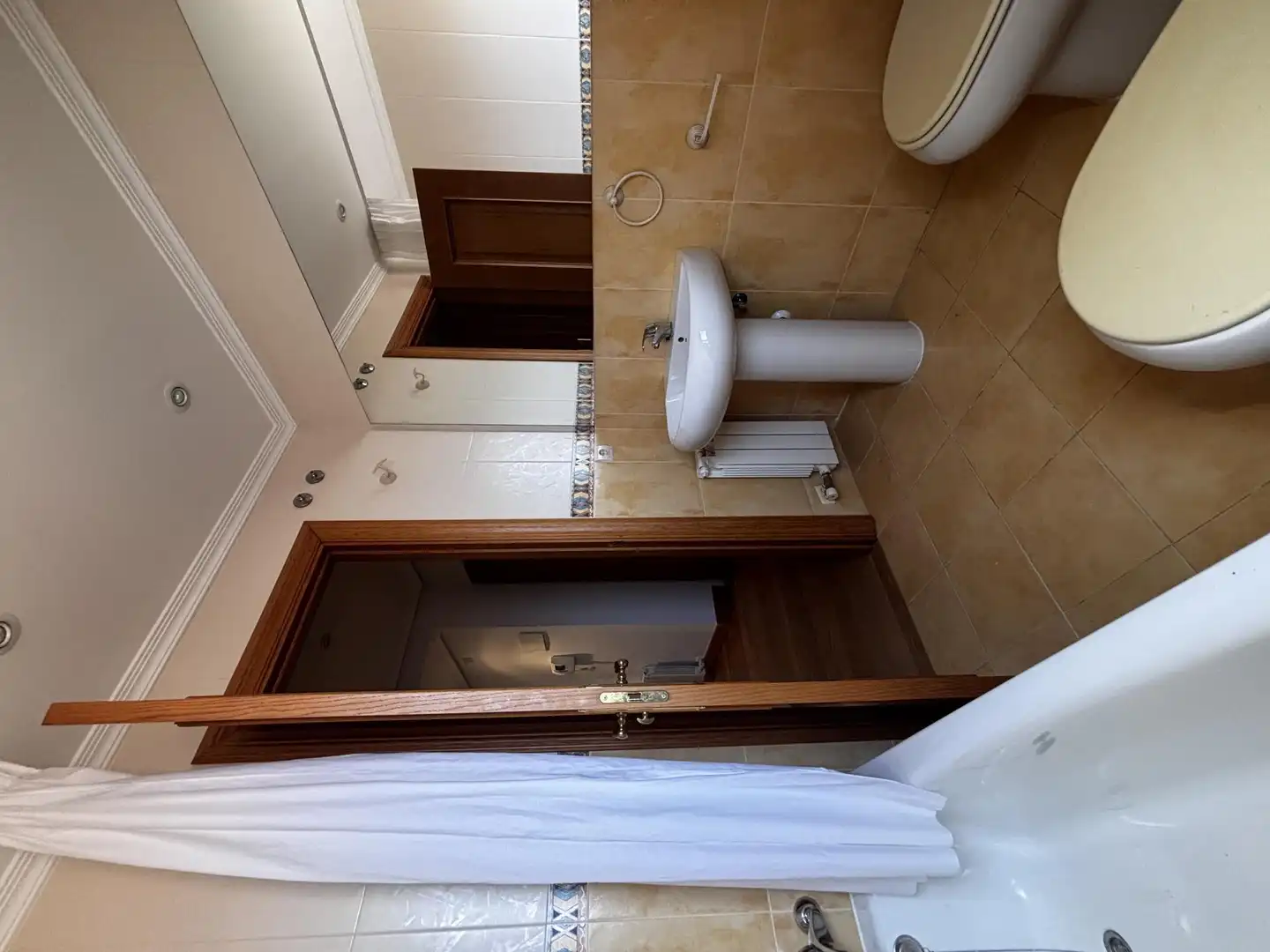 Flat for rent in Calle María de Molina, 11, Campo Grande Bathroom of Flat for rent in Valladolid Capital with Terrace