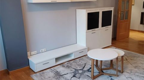 Photo 3 of Flat for rent in Calle Poeta Prudencio, 22, Cascajos - Piqueras, Logroño