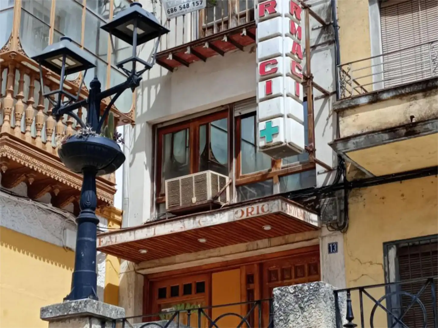 Vista exterior de Casa adosada en venda en Villanueva del Arzobispo amb Calefacció i Balcó