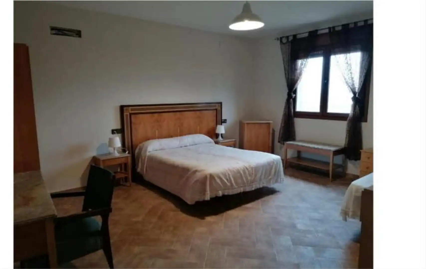 Casa adosada en venta en Alhambra Habitación de Casa adosada en venta en Alhambra con Jardín privado, Terraza y Piscina